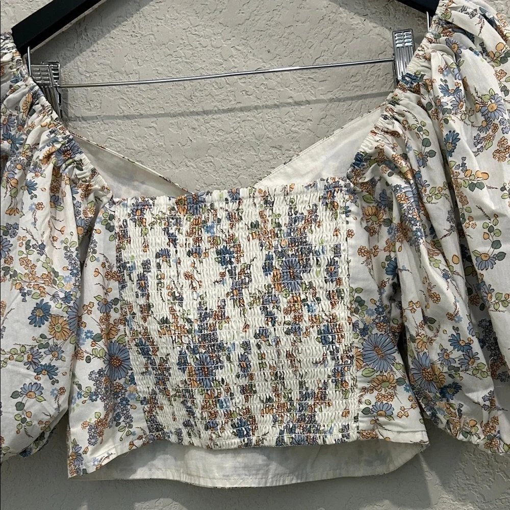 Abercrombie & Fitch Floral Off-Shoulder Blouse